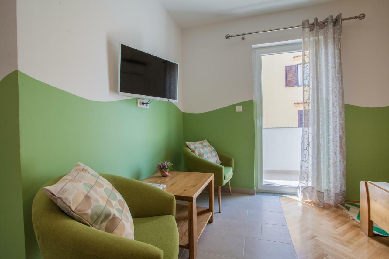 קרס Guesthouse Maver מראה חיצוני תמונה